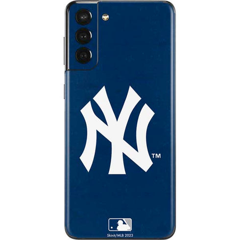 MLB New York Yankees - Solid Distressed Galaxy S21 Plus 5G Skin